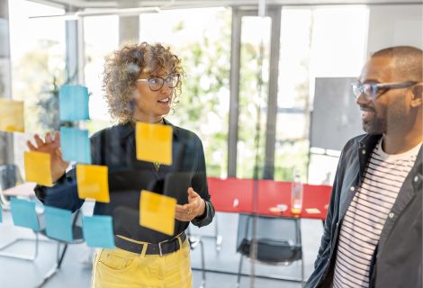 ROTH 401(k) VS. TRADITIONAL 401(k) ROTH 401(k) VS. TRADITIONAL 401(k)